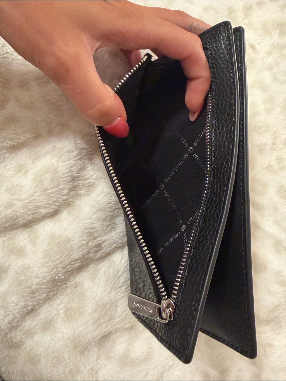Michael Kors Black Pebbled Leather Continental Wallet — New Without Tags - Picture 5 of 8